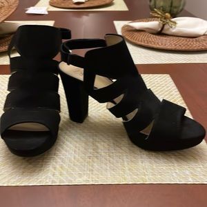 Naturalizer black suede platform slingback sandal